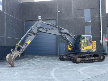 Ερπυστριοφόρος εκσκαφέας VOLVO ECR235DL