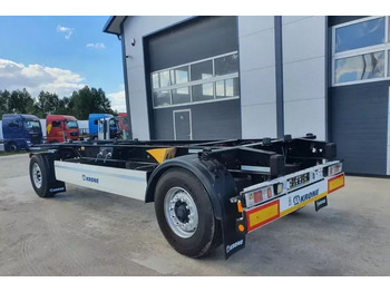 Ρυμούλκα μεταφοράς εμπορευματοκιβωτίων/ Κινητό αμάξωμα KRONE
