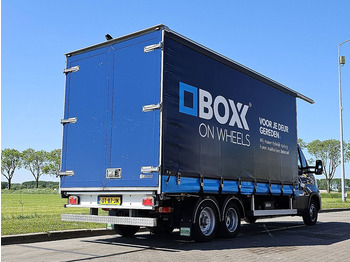 Τρέιλερ κουρτίνα