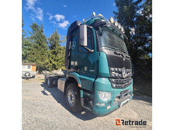 Φορτηγό σασί MERCEDES-BENZ Arocs
