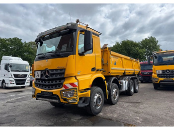 Φορτηγό ανατρεπόμενο MERCEDES-BENZ Arocs 4151