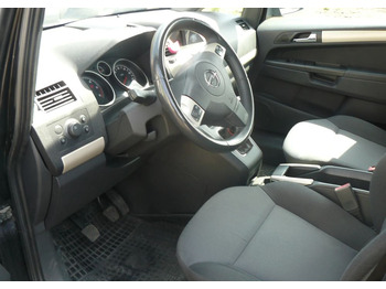 SUV Opel Zafira 1.9 CDTI Cosmo: φωτογραφία 5