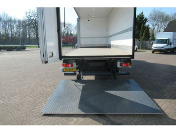 Φορτηγό κόφα Volvo FL 250 Bakwagen + 6 deuren + Laadklep 2000 kg: φωτογραφία 4