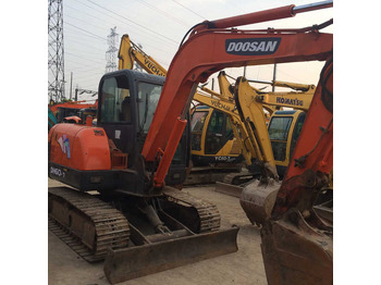 Ερπυστριοφόρος εκσκαφέας DOOSAN DX60