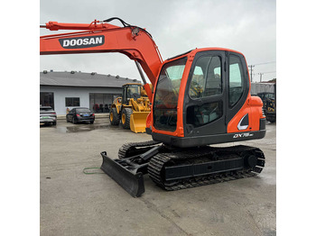 Ερπυστριοφόρος εκσκαφέας DOOSAN DX75