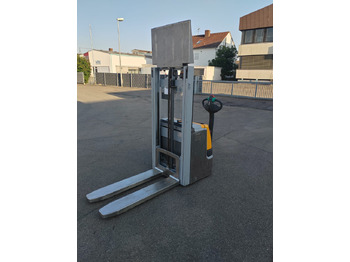 Μηχάνημα στοίβαξης JUNGHEINRICH EJC