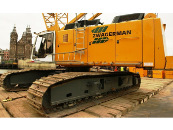 Ερπυστριοφόρος γερανός LIEBHERR HS 885 HD