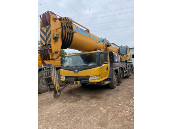 Τηλεσκοπικός γερανός XCMG
