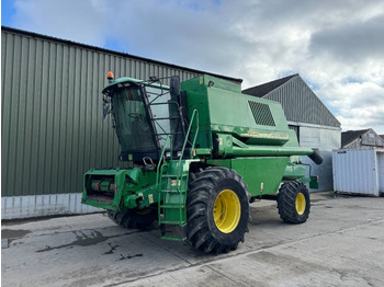 Θεριζοαλωνιστική μηχανή JOHN DEERE 1550WTS