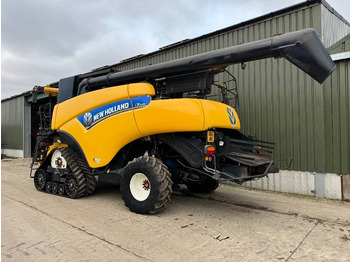 Θεριζοαλωνιστική μηχανή New Holland CR 9090: φωτογραφία 4
