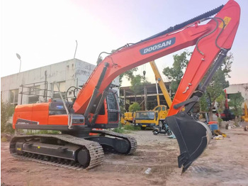Ερπυστριοφόρος εκσκαφέας DOOSAN DX225LC