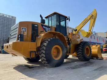 Ελαστιχοφόρος φορτωτής CATERPILLAR 966H