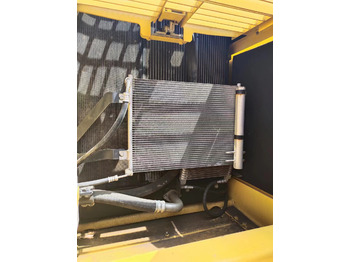 Ερπυστριοφόρος εκσκαφέας KOMATSU PC200-8: φωτογραφία 5