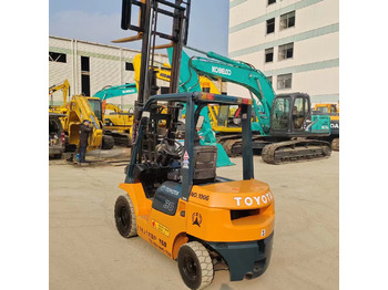 Πετρελαιοκίνητο περονοφόρο TOYOTA FD30: φωτογραφία 4