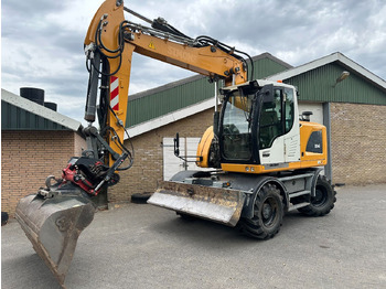 Τροχοφόρος εκσκαφέας LIEBHERR A 914