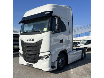 Τράκτορας IVECO S-WAY
