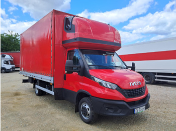 Επαγγελματικό αυτοκίνητο με μουσαμά IVECO Daily