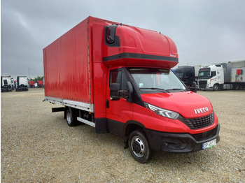 Επαγγελματικό αυτοκίνητο με μουσαμά IVECO Daily 50c18
