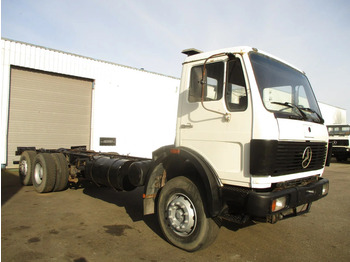 Φορτηγό σασί Mercedes-Benz 2233 , V8, Bi Turbo , ZF Manual , 6x2: φωτογραφία 4