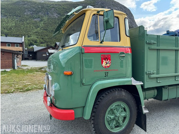 Φορτηγό με ανοιχτή καρότσα 1966 Scania LBS 76 komplett sett med bil og henger selges fra bilmuseum.: φωτογραφία 3