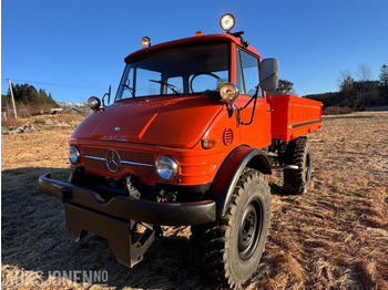 Φορτηγό με ανοιχτή καρότσα UNIMOG