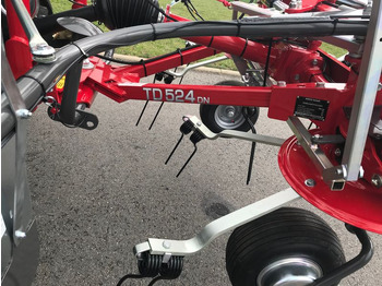 Νέα Χορτοσυλλέκτης Massey Ferguson MF TD 524 DN / FELLA SANOS 5204 DN: φωτογραφία 2 Νέα Χορτοσυλλέκτης Massey Ferguson MF TD 524 DN / FELLA SANOS 5204 DN: φωτογραφία 2