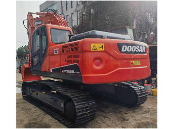 Ερπυστριοφόρος εκσκαφέας DOOSAN DX225LC