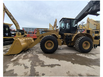 Ελαστιχοφόρος φορτωτής CATERPILLAR 966H
