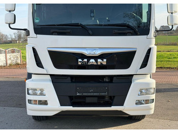 Φορτηγό μουσαμάς MAN TGM 15.290 / FIRANKA / 2016R / KLIMA POSTOJOWA /SPROWADZONY/ 8T ŁADOWNOŚĆ / 17 PALET / E6 / WINDA /: φωτογραφία 4 Φορτηγό μουσαμάς MAN TGM 15.290 / FIRANKA / 2016R / KLIMA POSTOJOWA /SPROWADZONY/ 8T ŁADOWNOŚĆ / 17 PALET / E6 / WINDA /: φωτογραφία 4