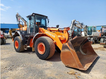 Ελαστιχοφόρος φορτωτής HITACHI ZW250