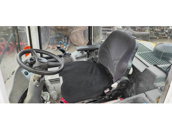 Ελαστιχοφόρος φορτωτής Liebherr L 506: φωτογραφία 3