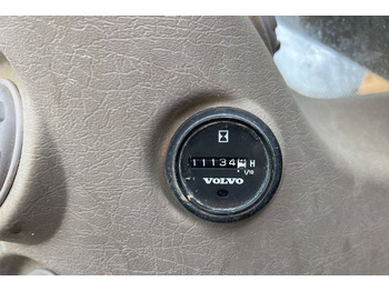 Ερπυστριοφόρος εκσκαφέας Volvo EC 220 DL: φωτογραφία 5
