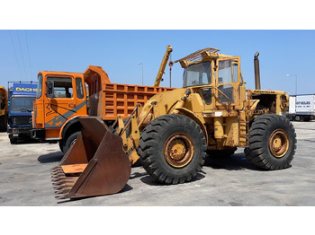Ελαστιχοφόρος φορτωτής CATERPILLAR 966C