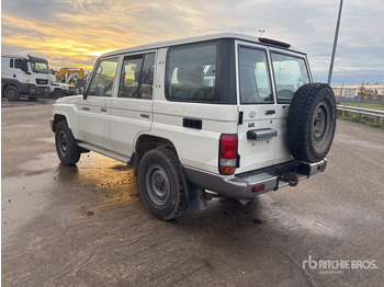 SUV 2020 Toyota Land Cruiser 4WD SUV: φωτογραφία 2 SUV 2020 Toyota Land Cruiser 4WD SUV: φωτογραφία 2