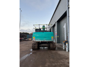 Ερπυστριοφόρος εκσκαφέας Kobelco SK210LC-10: φωτογραφία 4