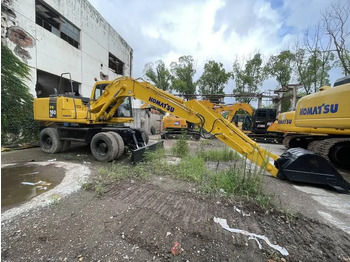 Τροχοφόρος εκσκαφέας KOMATSU PW160