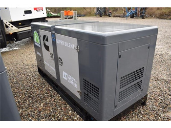 Βιομηχανική γεννήτρια Cummins 55 KvA: φωτογραφία 3