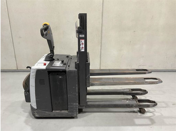 Μηχάνημα στοίβαξης ATLET