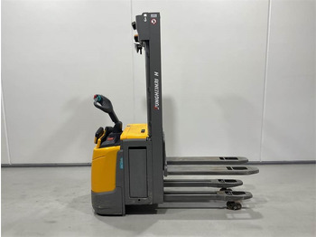 Μηχάνημα στοίβαξης JUNGHEINRICH