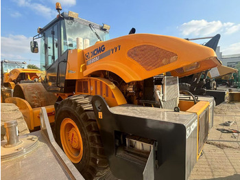 Οδοστρωτήρες XCMG XS203J: φωτογραφία 4