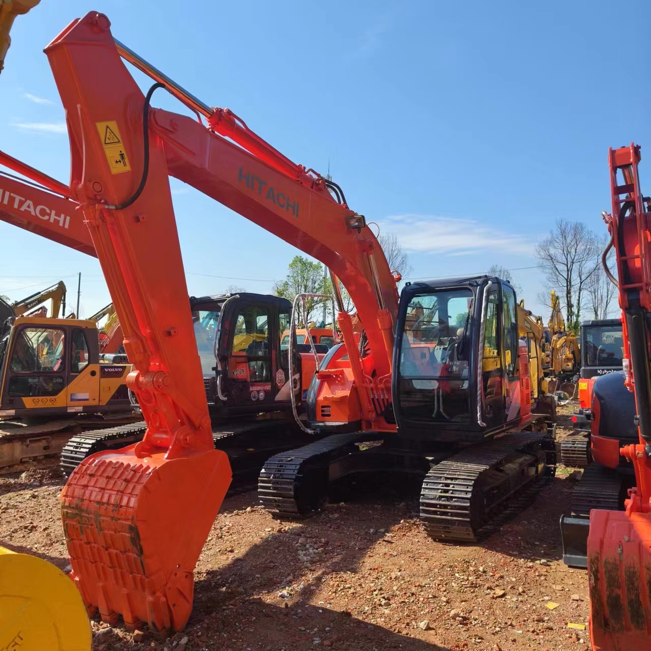 Ερπυστριοφόρος εκσκαφέας HITACHI ZX135