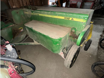 Σανού και κτηνοτροφικά μηχανήματα JOHN DEERE