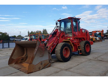 Ελαστιχοφόρος φορτωτής CATERPILLAR 924H