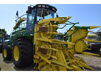 Ενσιρωτική μηχανή JOHN DEERE 7400