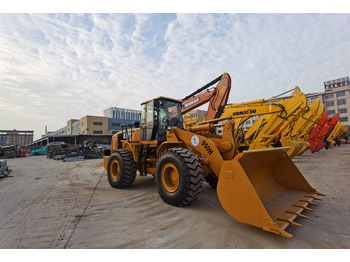 Ελαστιχοφόρος φορτωτής CATERPILLAR 950H