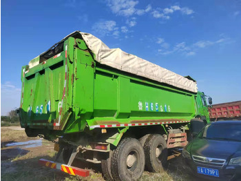 Φορτηγό κόφα SINOTRUK HOWO