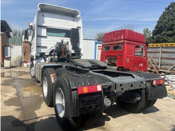 Τράκτορας SINOTRUK HOWO trailer head: φωτογραφία 4