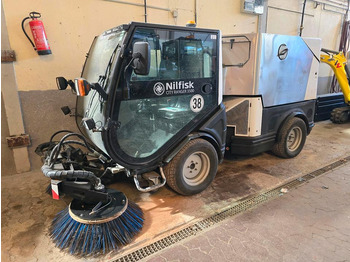 Σάρωθρο δρόμων NILFISK