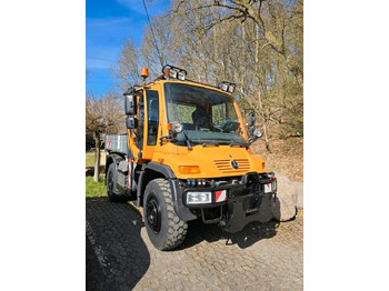 Εκχιονιστικό μηχάνημα UNIMOG U400