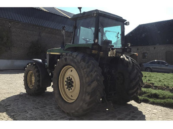 Τρακτέρ JOHN DEERE 4055: φωτογραφία 2